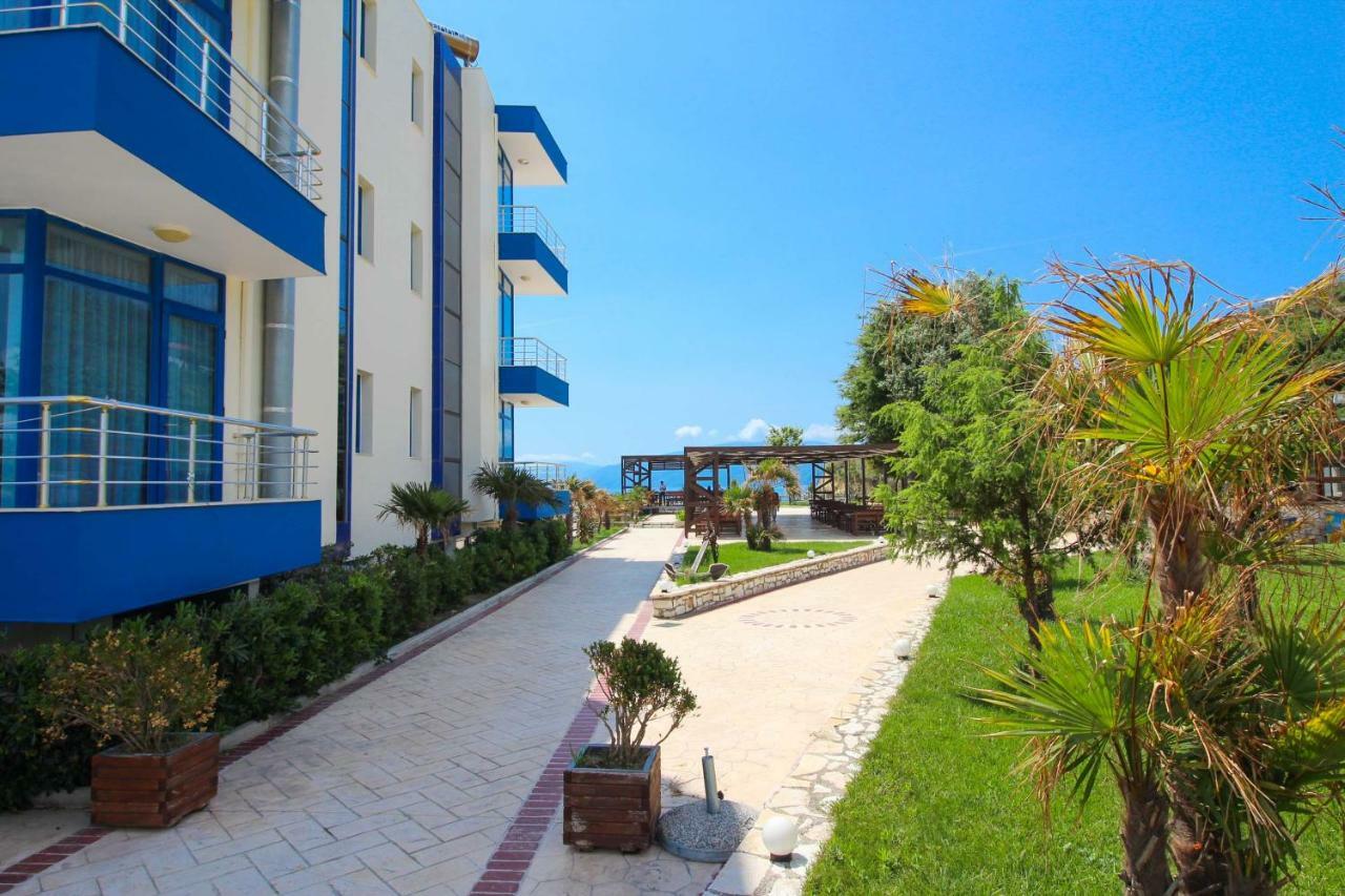 Hotel Zverneci Экстерьер фото